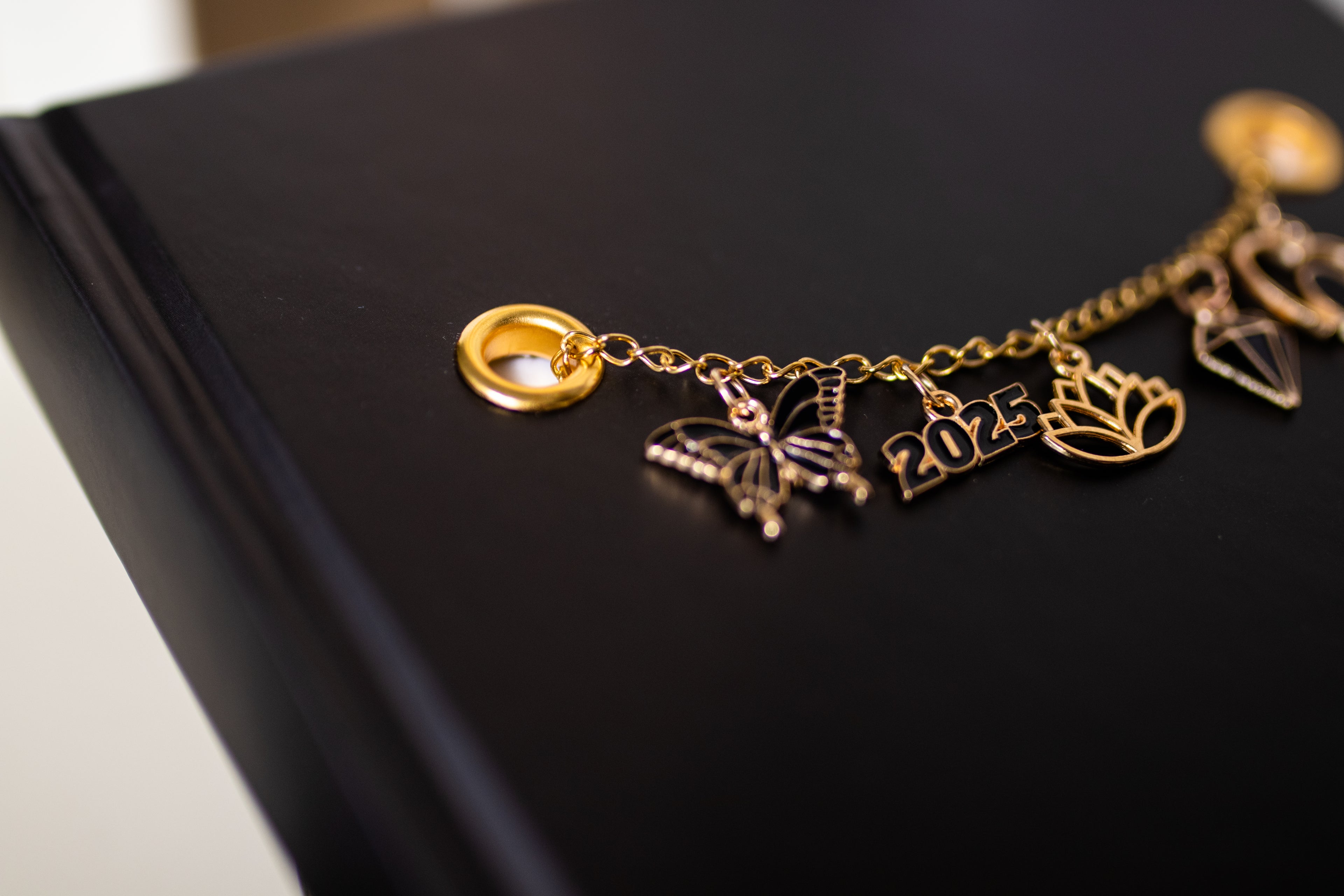 Express your story through unique charms – made to personalize your diary and empower your journey.