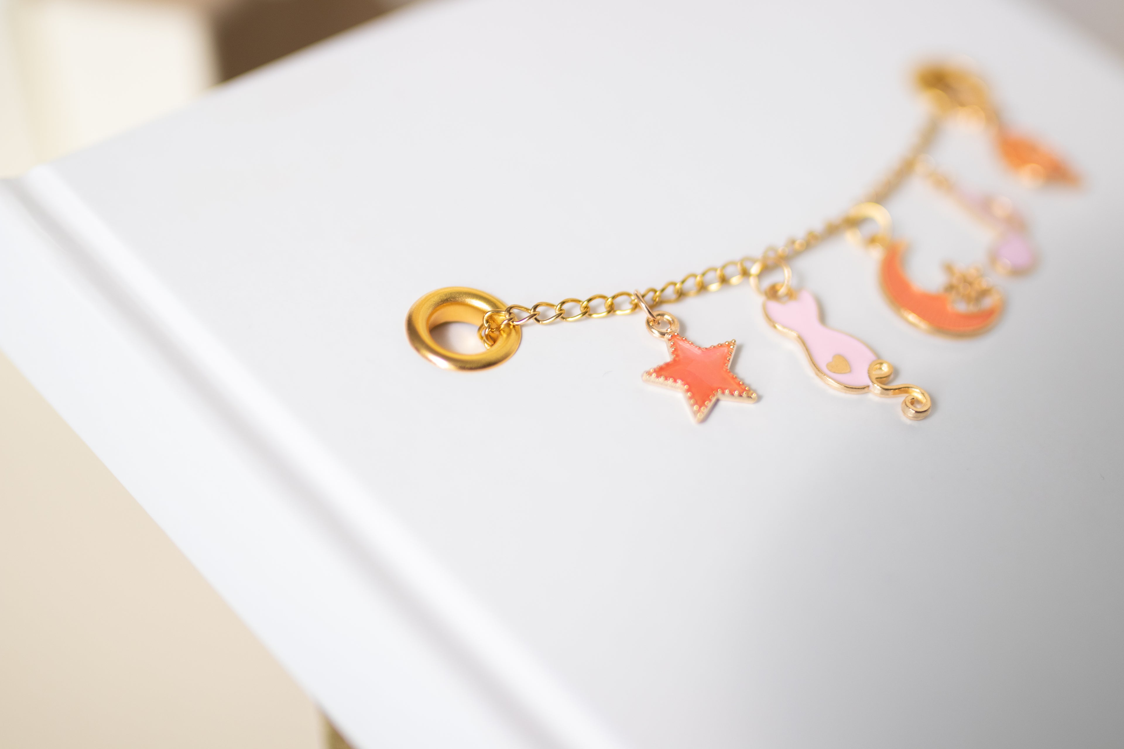 Express your story through unique charms – made to personalize your diary and empower your journey.